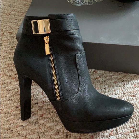 Vince Camuto Leather Booties - Picture 2 of 3